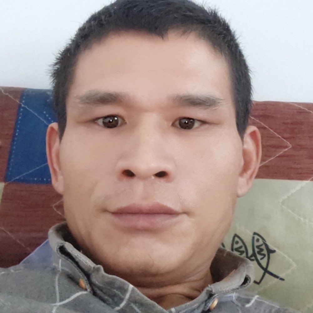 当兵的男人的照片