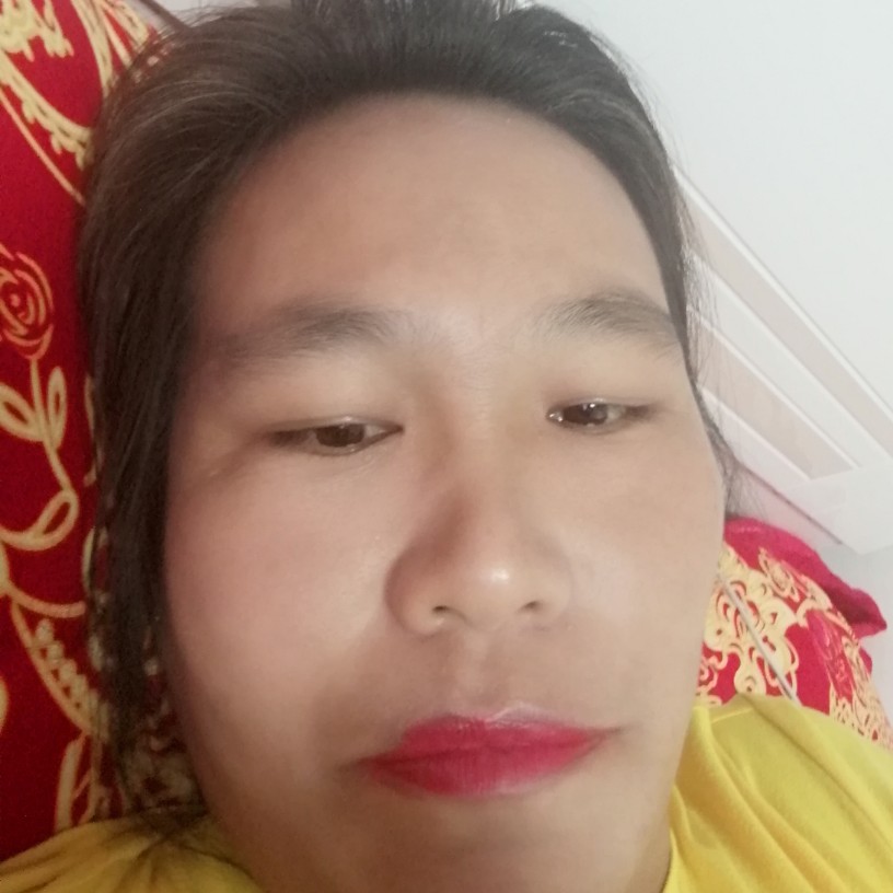 无心蹙眉冰淇淋的照片