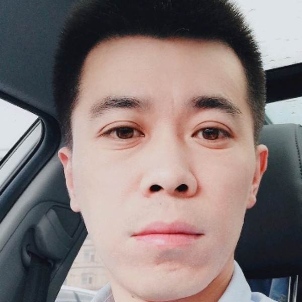 谭云峰的照片