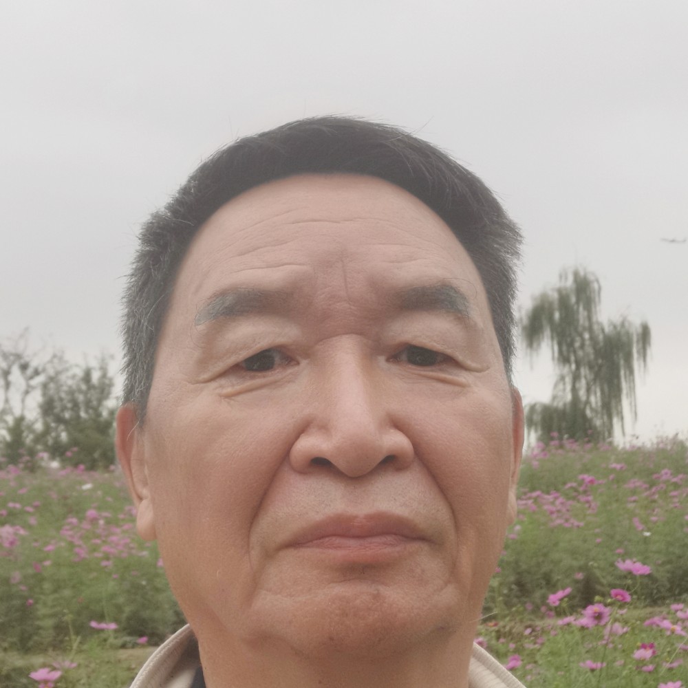 结交有缘女士的照片