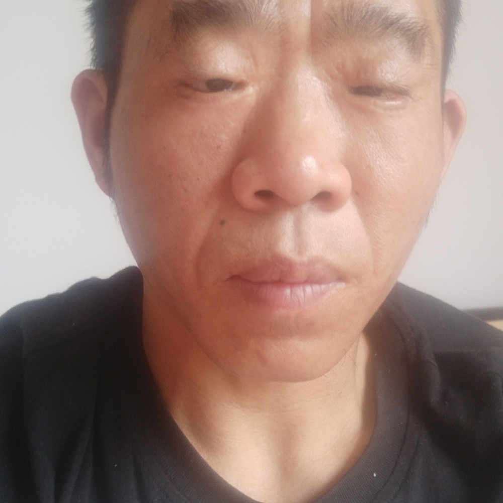 帽子愿独寂的照片