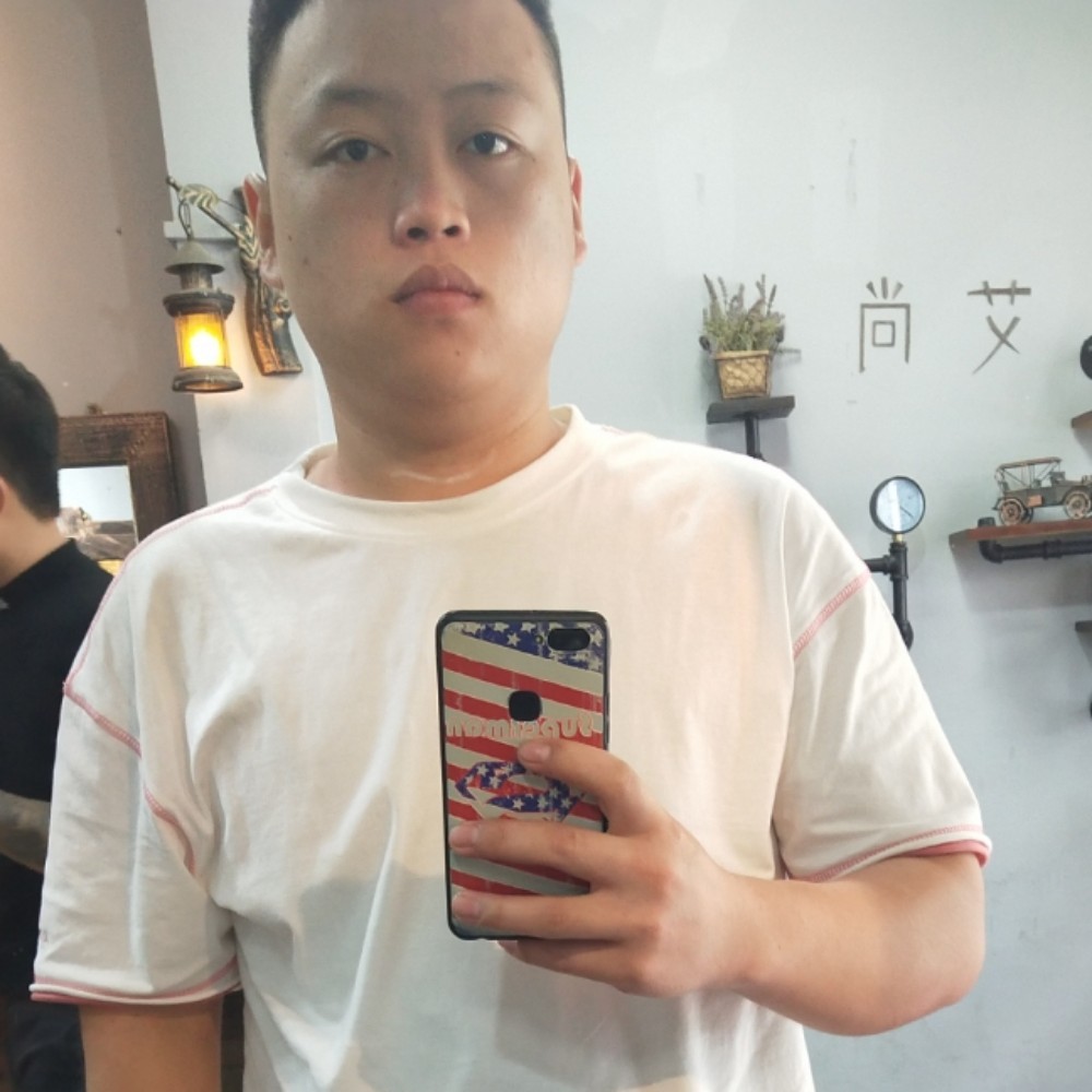 开心给蓝天的照片