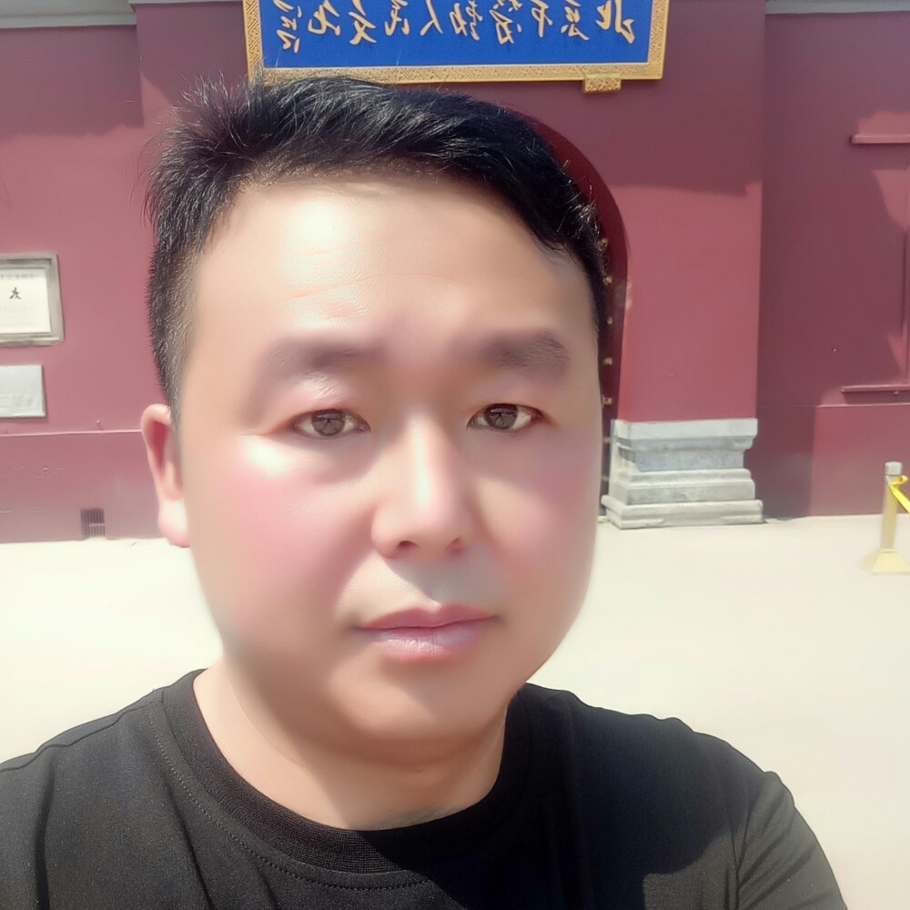 小甜瓜安静的照片