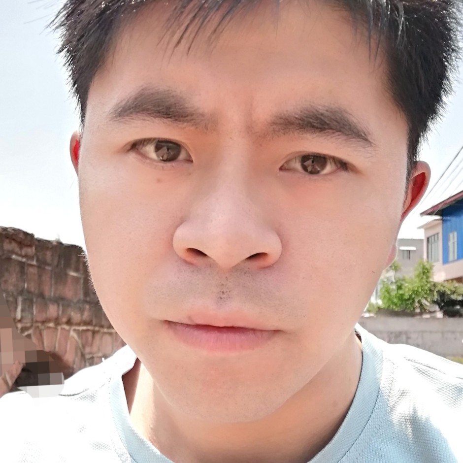 高贵拾忆酒窝的照片