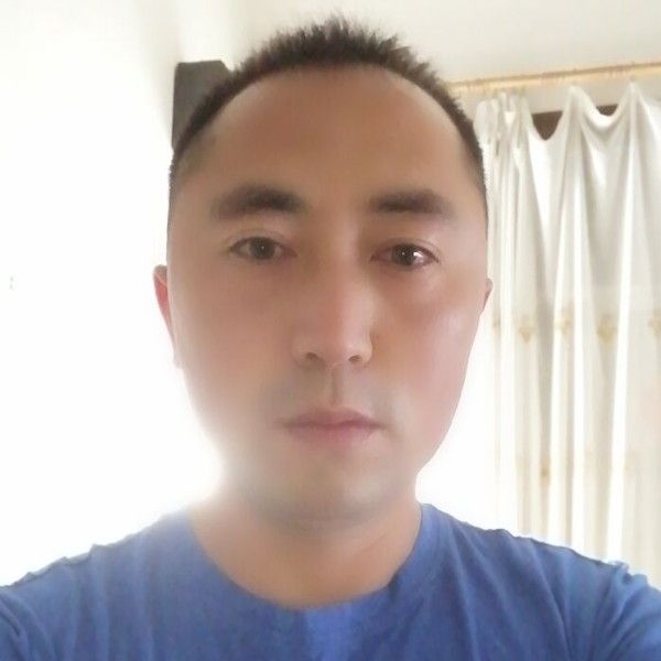 风趣的大叔的照片