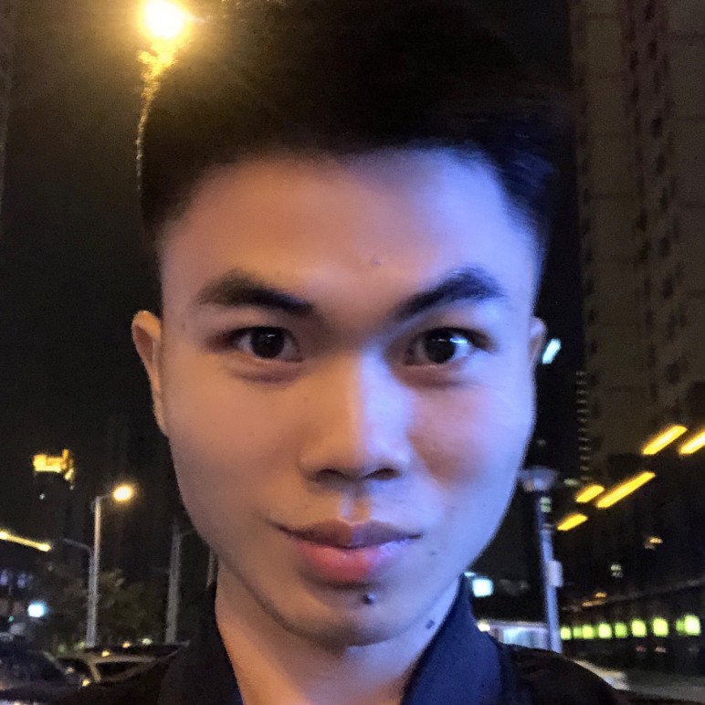 青栀邂逅现实的照片