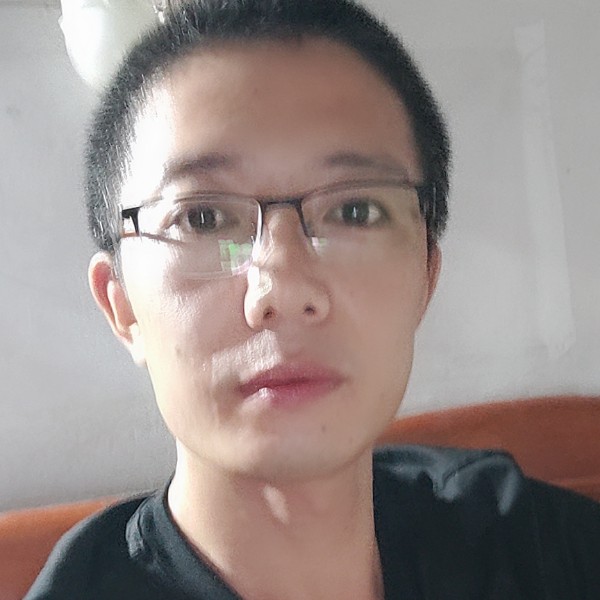 平方世界的逆光的照片