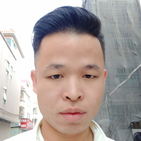 深情闻蘩藜的照片