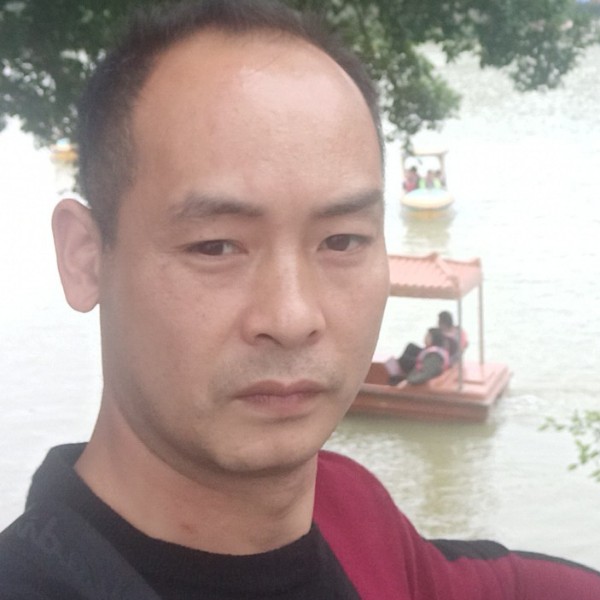 自由辉翔的照片