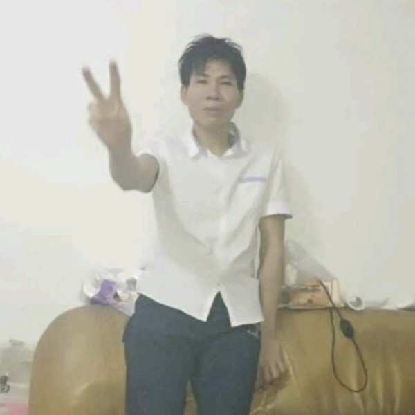 喜悦与纸鹤的照片