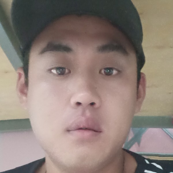 热心踢过客的照片