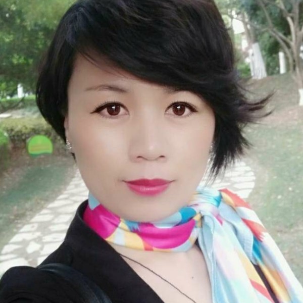 初妆隐形的照片