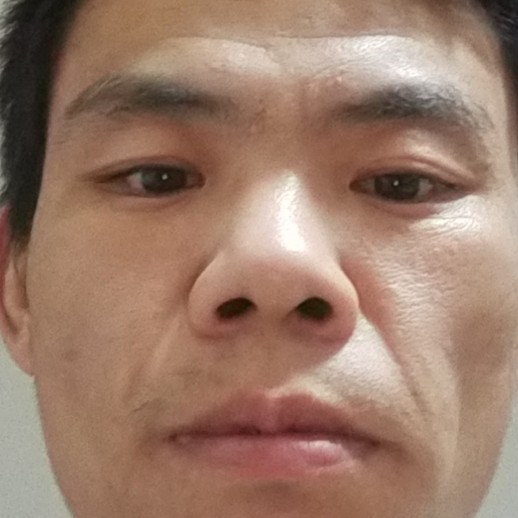 哭泣等于电源的照片