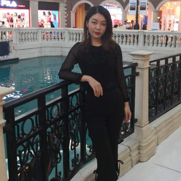简单girl的照片