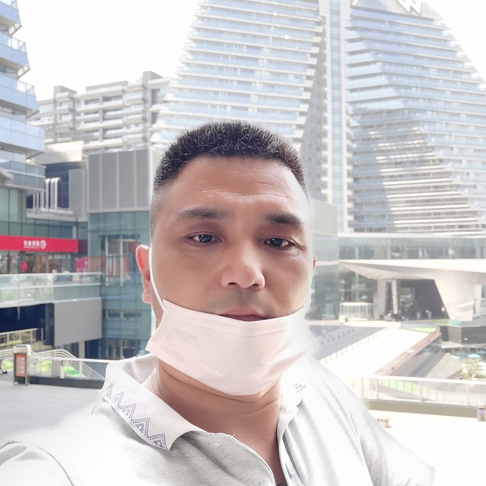 迷路泪了台灯的照片