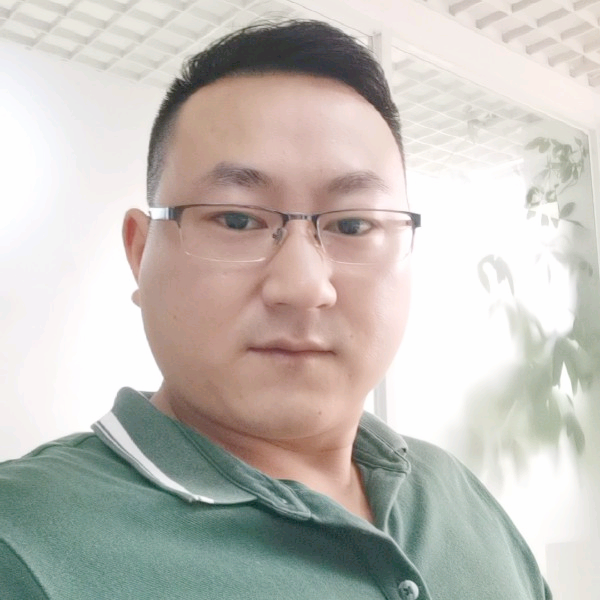 风留不住落叶的照片
