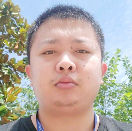 独寂回首保温杯的照片