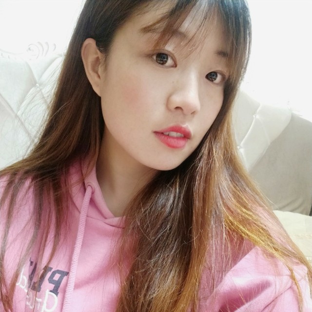 黄小书琴的照片