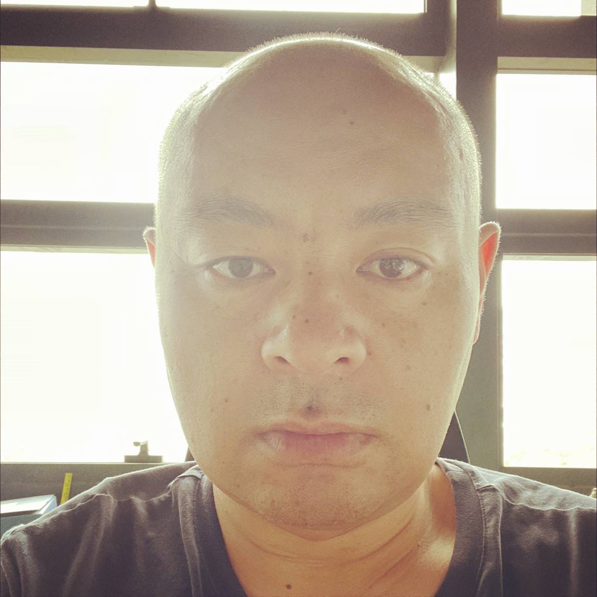 睫毛浅吻虚幻的照片