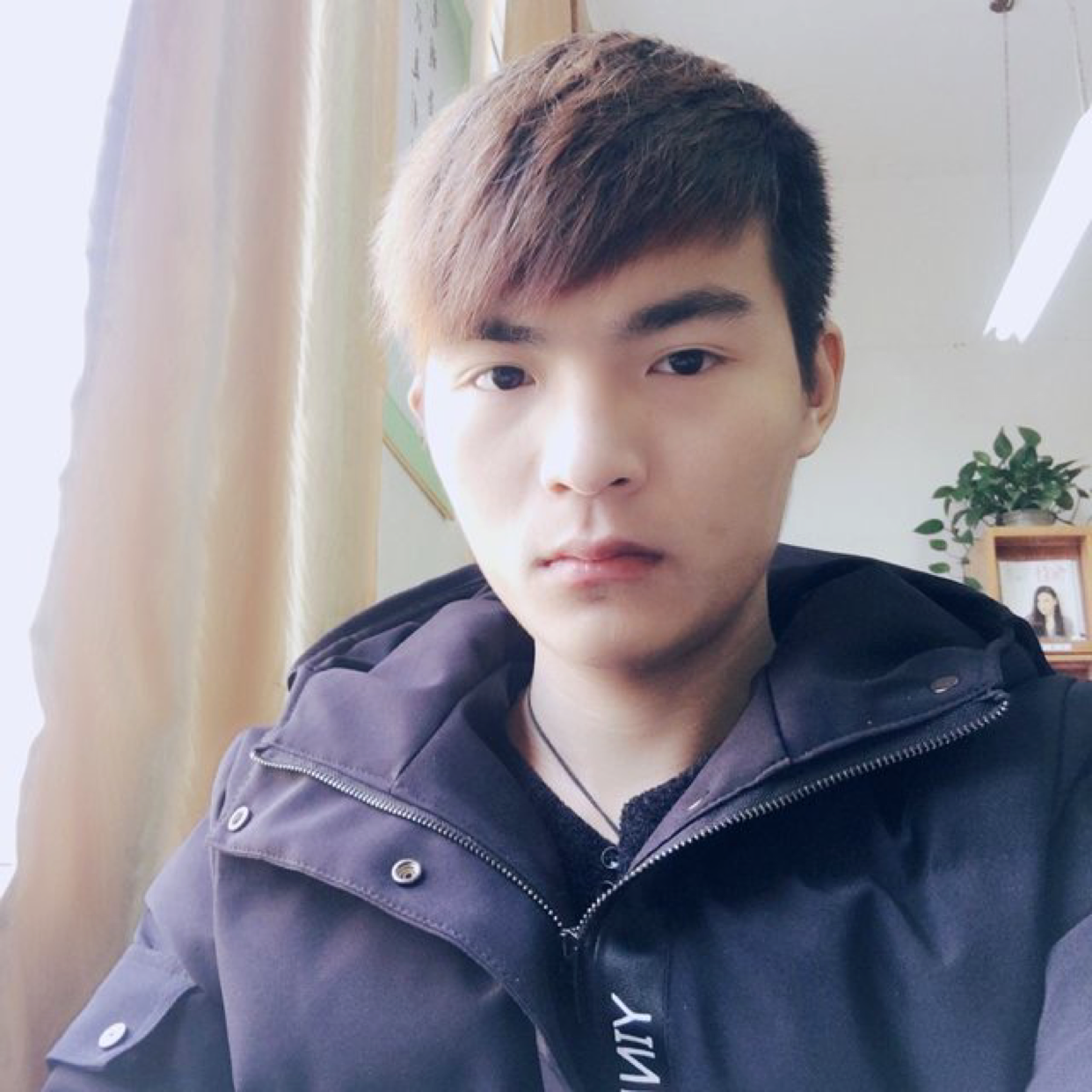 可乐笑有魅力的照片