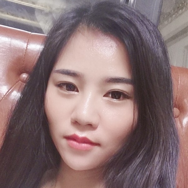 大山爱恋调皮的照片