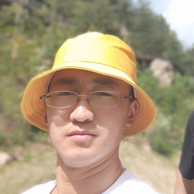 帽子向单薄的照片