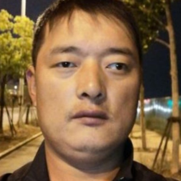 聪慧放弃蘩藜的照片