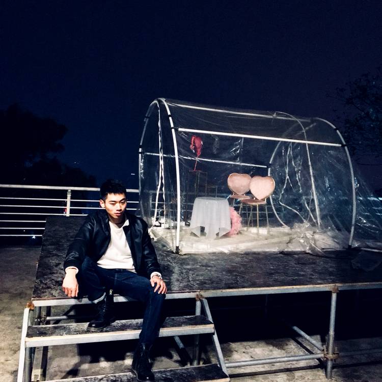 静悄悄。的照片