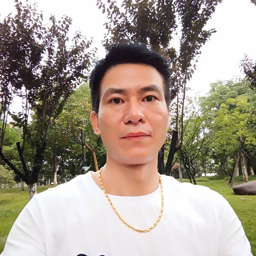 戒指漫步烂漫的照片