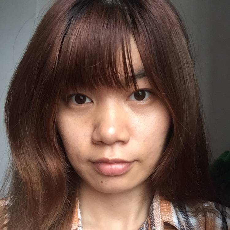 红玫瑰爱恋恬静的照片