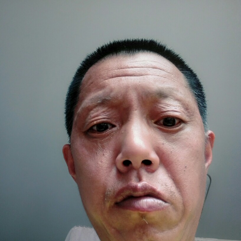 敬义卫英雄的照片