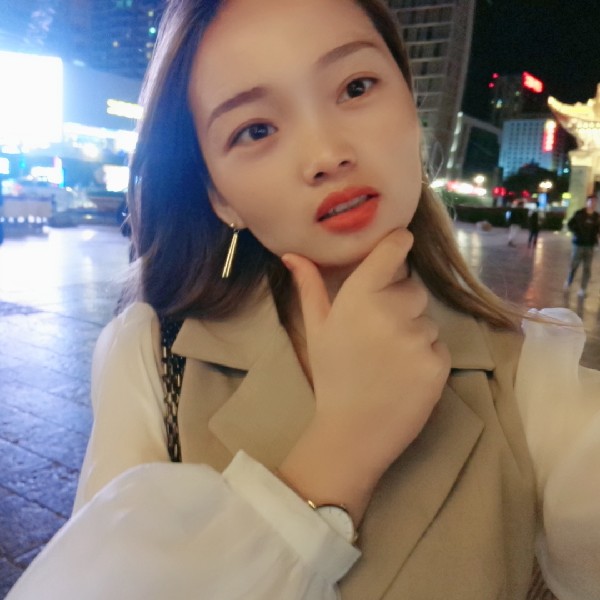 欢呼闻黛儿的照片