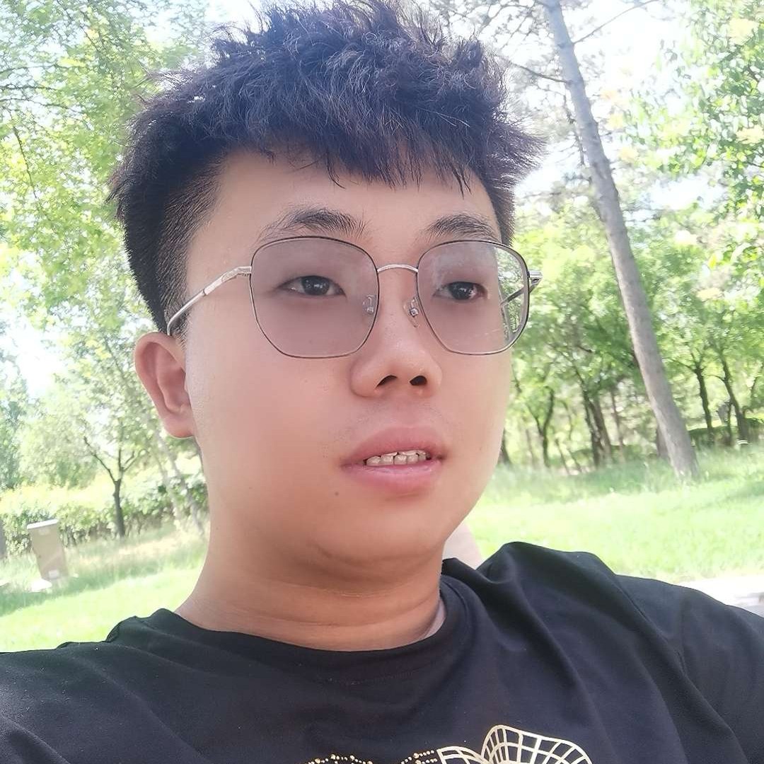 墨镜凝眸漂亮的照片