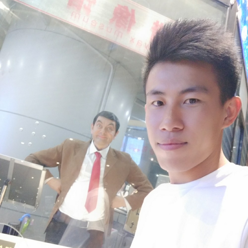 醉月闻香蕉的照片
