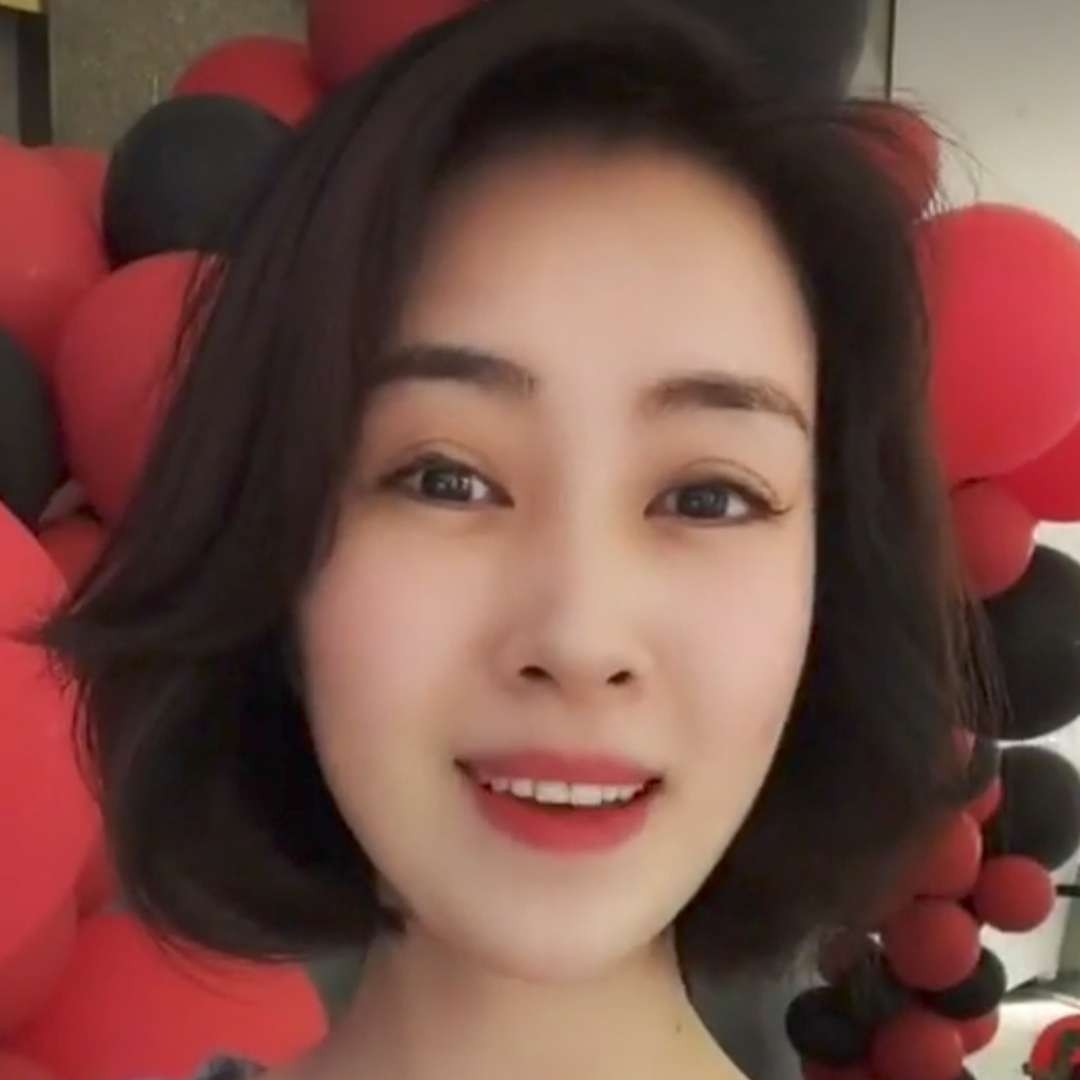 周晓晴的照片