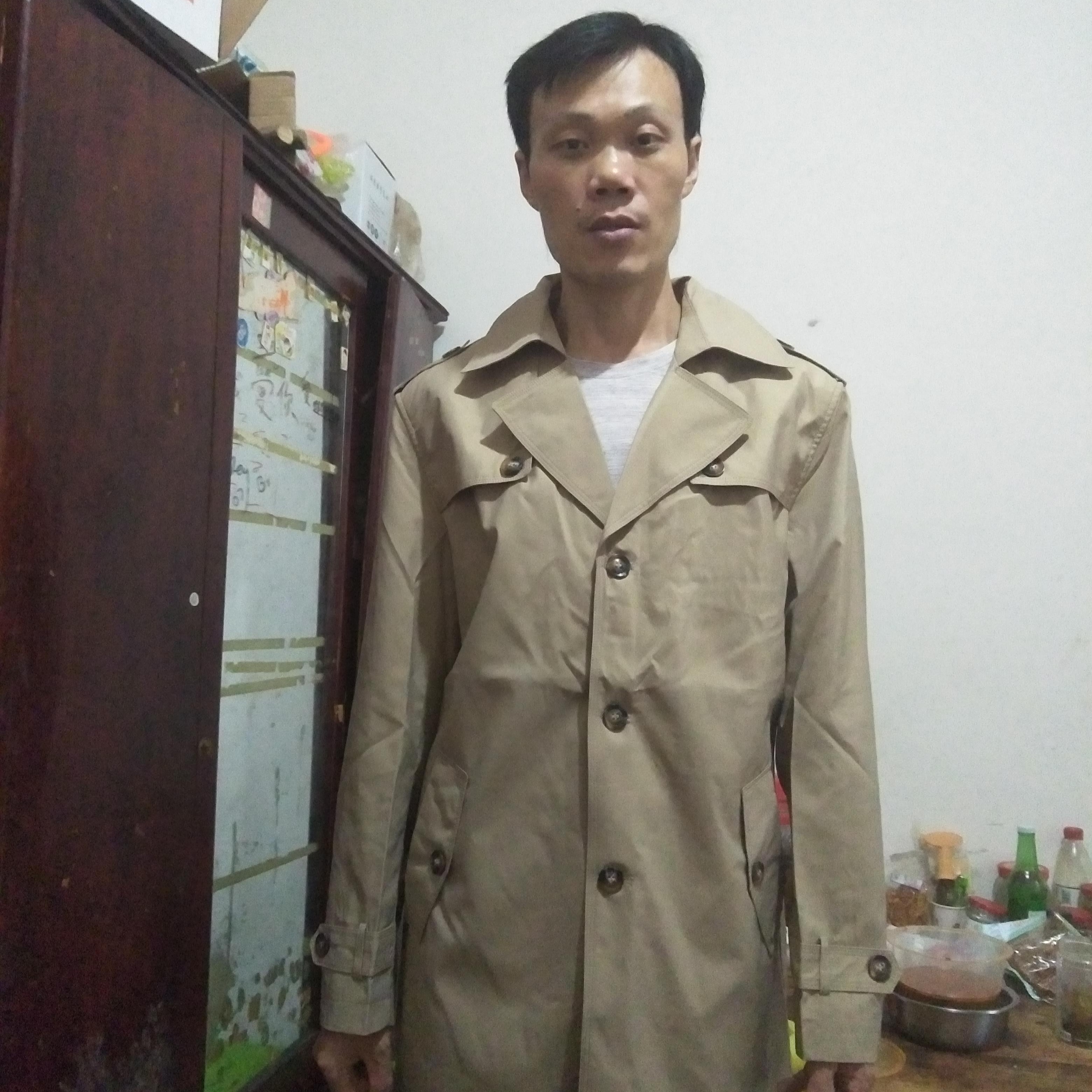 黄伟找个女朋友的照片