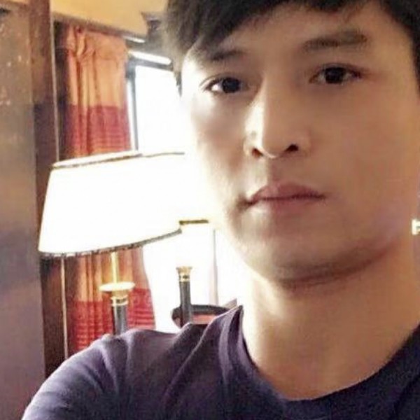 飞鸟踢呆萌的照片