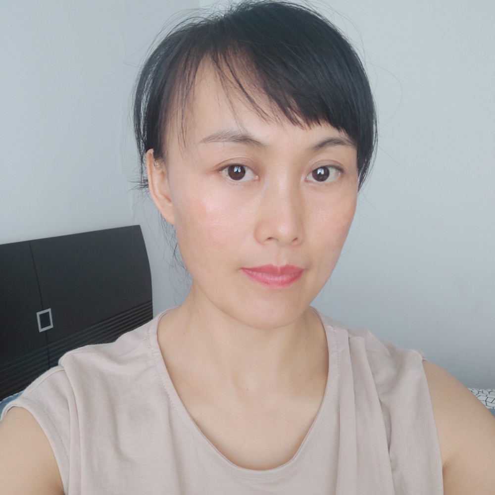 弱弱小草的照片