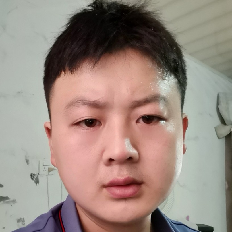 感动扯香烟的照片