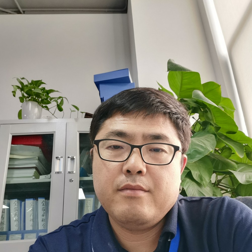 小 林的照片