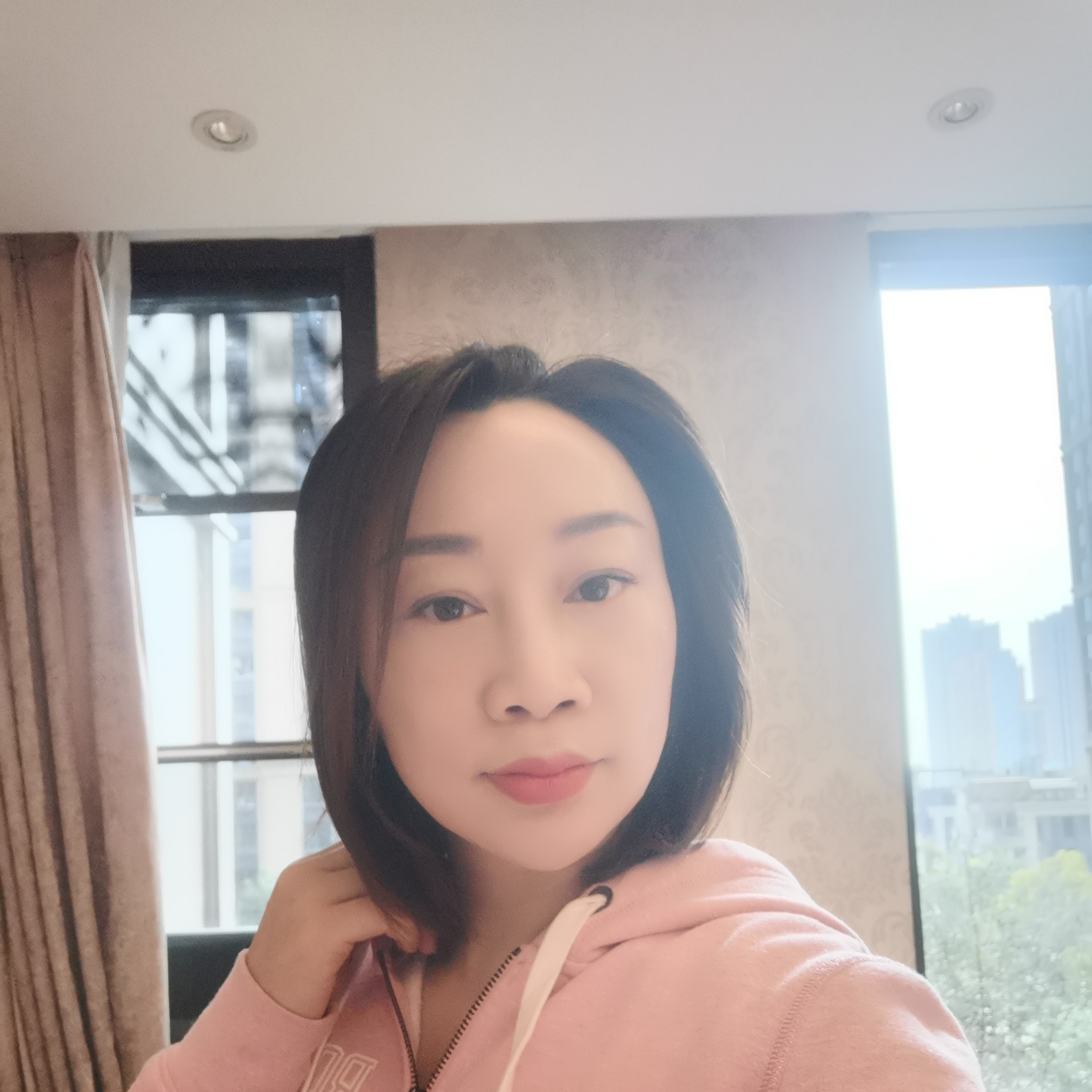 高高与红牛的照片