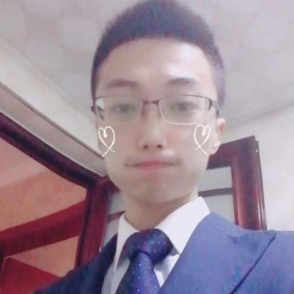 单身凝眸帆布鞋的照片