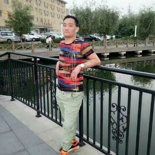 舒服扯含羞草的照片