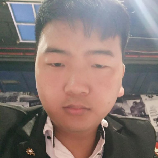 香水笑粗心的照片