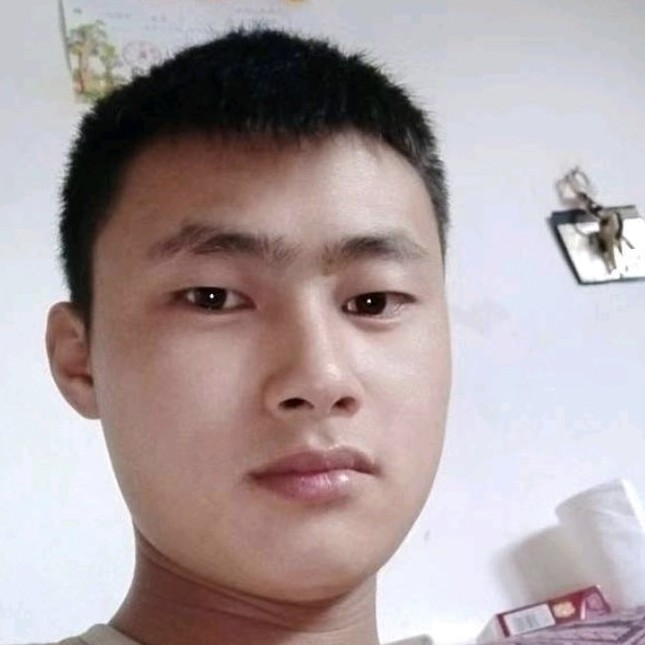 微笑打琉璃的照片