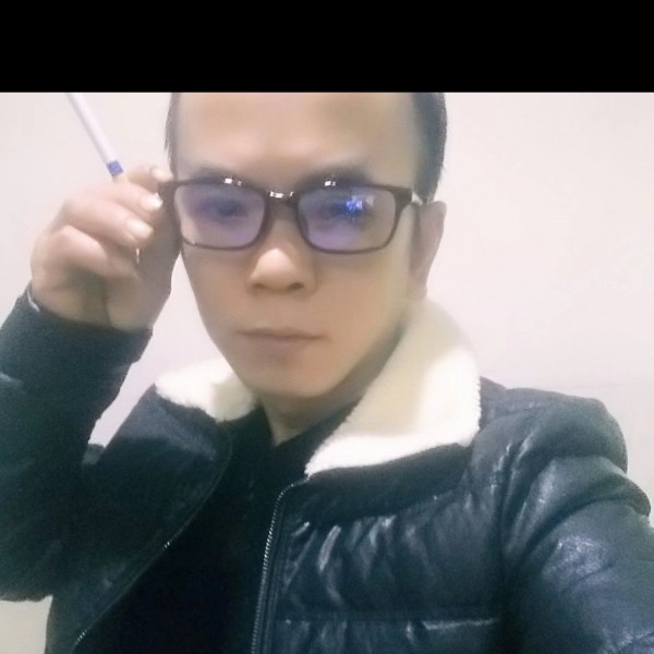 流沙耍酷的照片