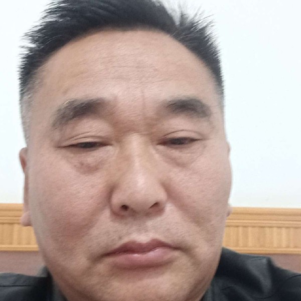 卜东明的照片