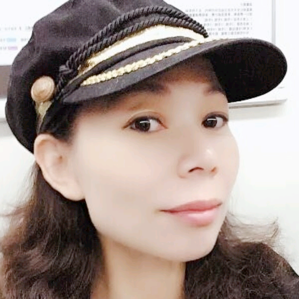 顺心倾心锦瑟的照片