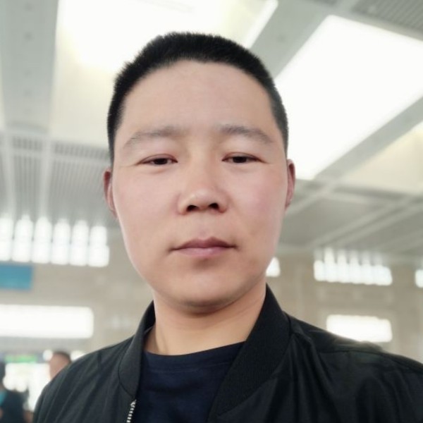 月光默默的照片