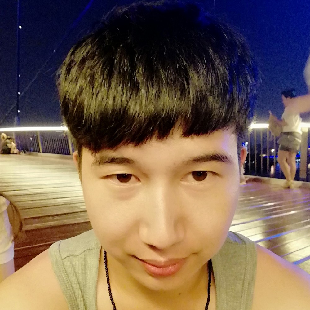 小龙H的照片
